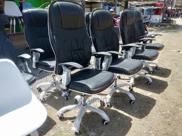 Executive Office Chair - main view