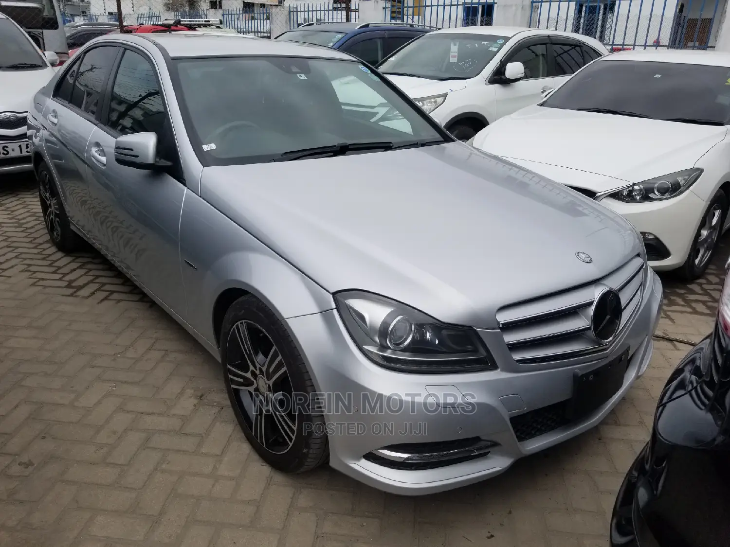 Mercedes-Benz C180 2014 Ivory
