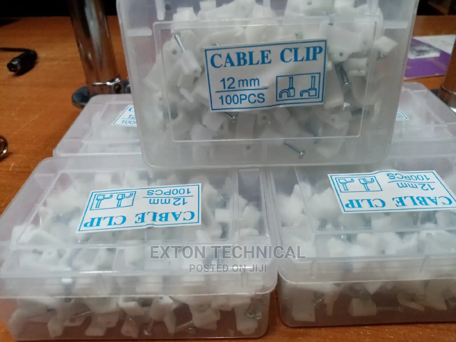 100 Pieces Cable Clips