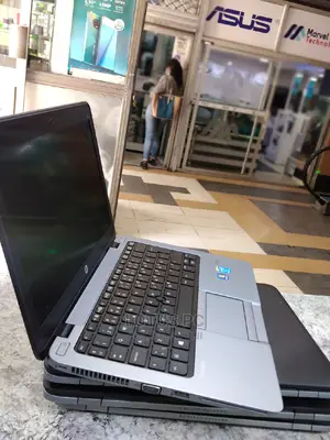 Laptop HP EliteBook 820 4GB Intel Core I5 HDD 256GB