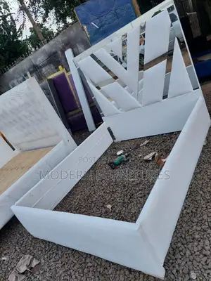 5/6 Modern Bed