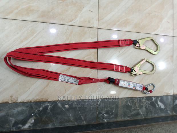 Safety Lanyard for Fall Protection While Working on Heights