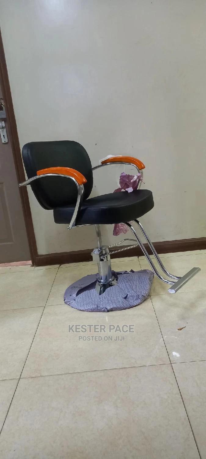 Salon Chair/Styling Kinyozi Chairs in Nairobi Central Salon Equipment