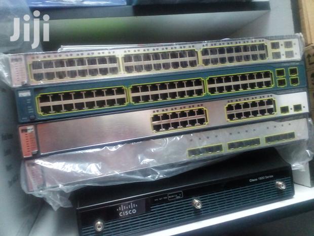 Cisco 24pts , 48pts Poe Switches