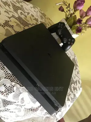 Barely Used Ps4 Slim,