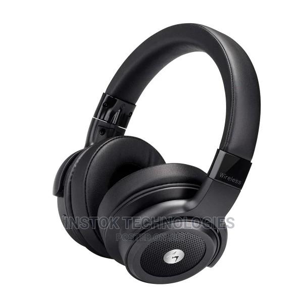 Motorola Escape 800 Wireless Bluetooth Over the Ear Headphon - main view