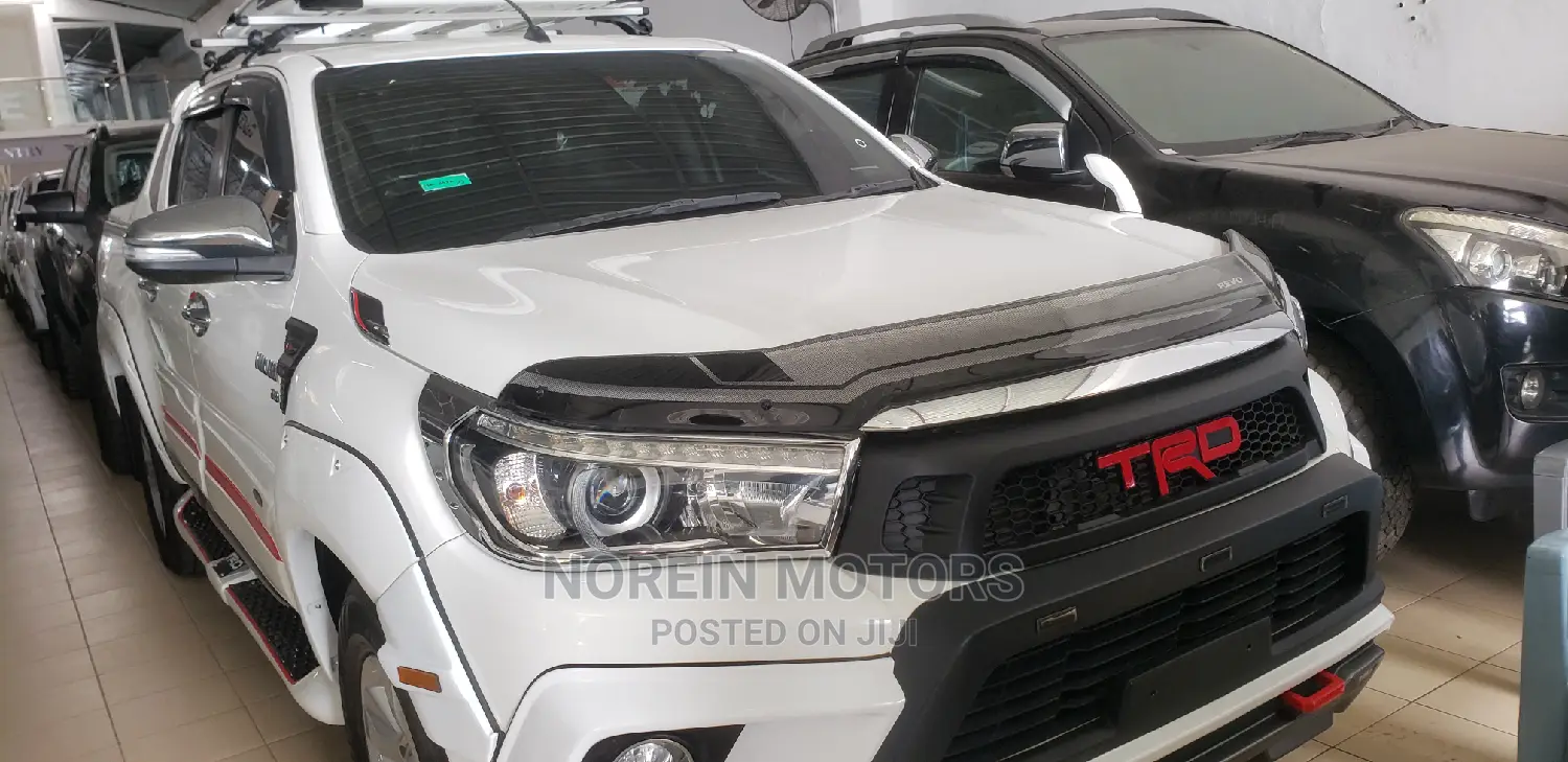 Toyota Hilux 2016 Off White