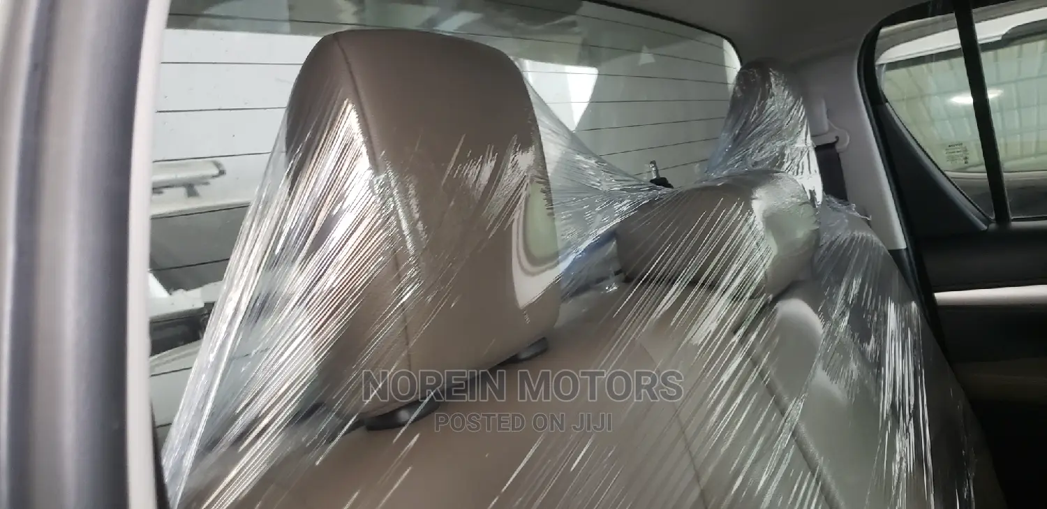 Toyota Hilux 2016 Off White