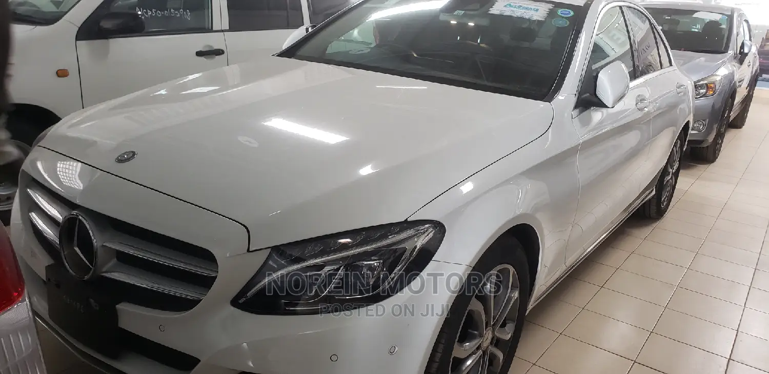 Mercedes-Benz C200 2015 Pearl