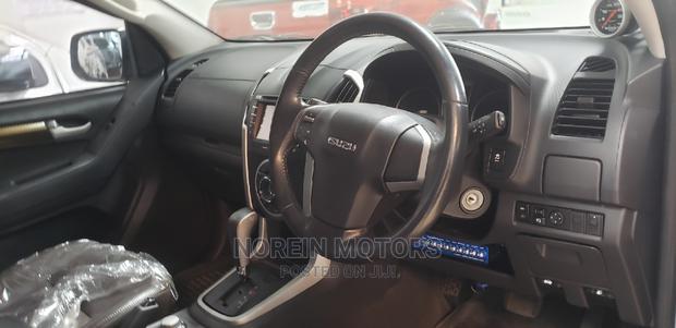 Isuzu D-MAX 2014 Blue - thumbnail 9