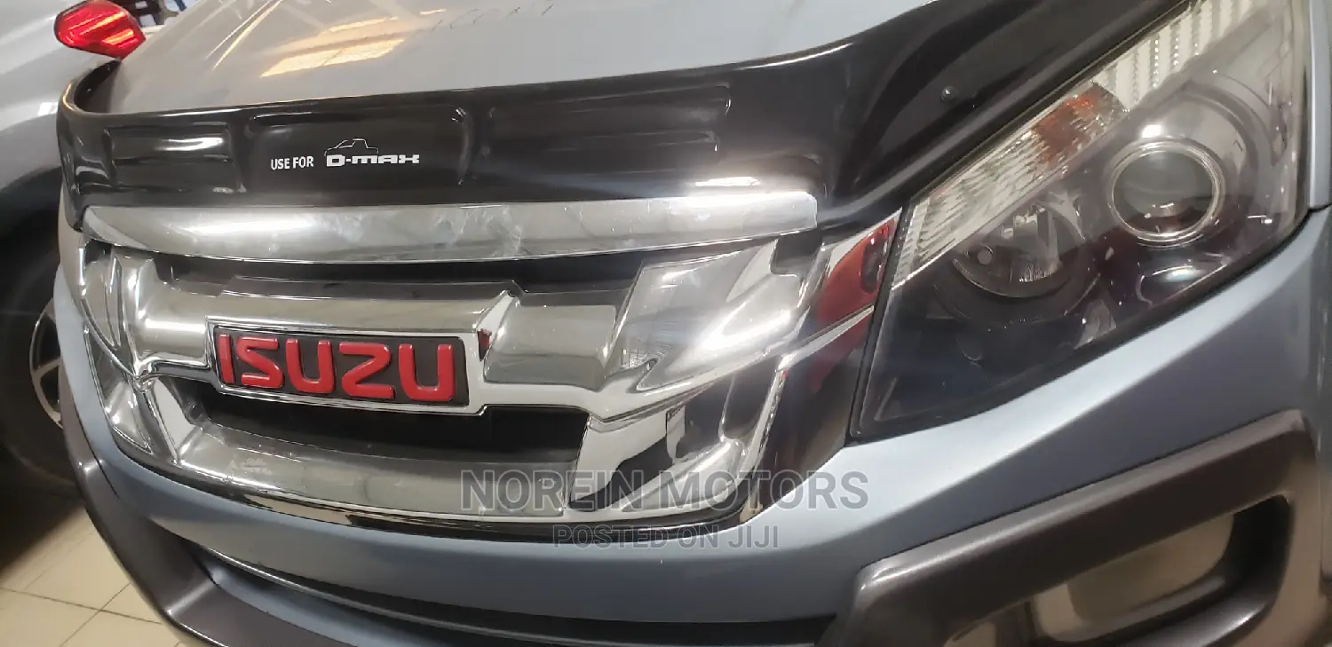 Isuzu D-MAX 2014 Blue