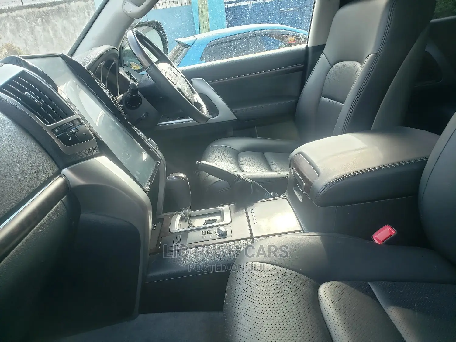 Toyota Land Cruiser 2016 White