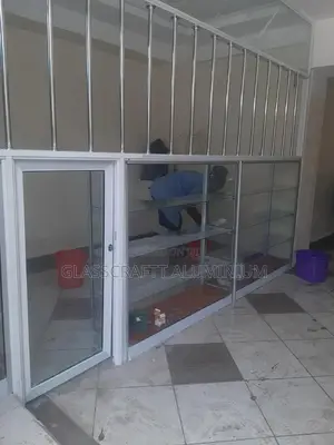 Aluminium And Glass Desplay