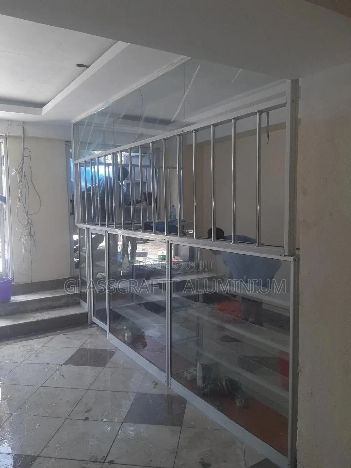 Aluminium And Glass Desplay