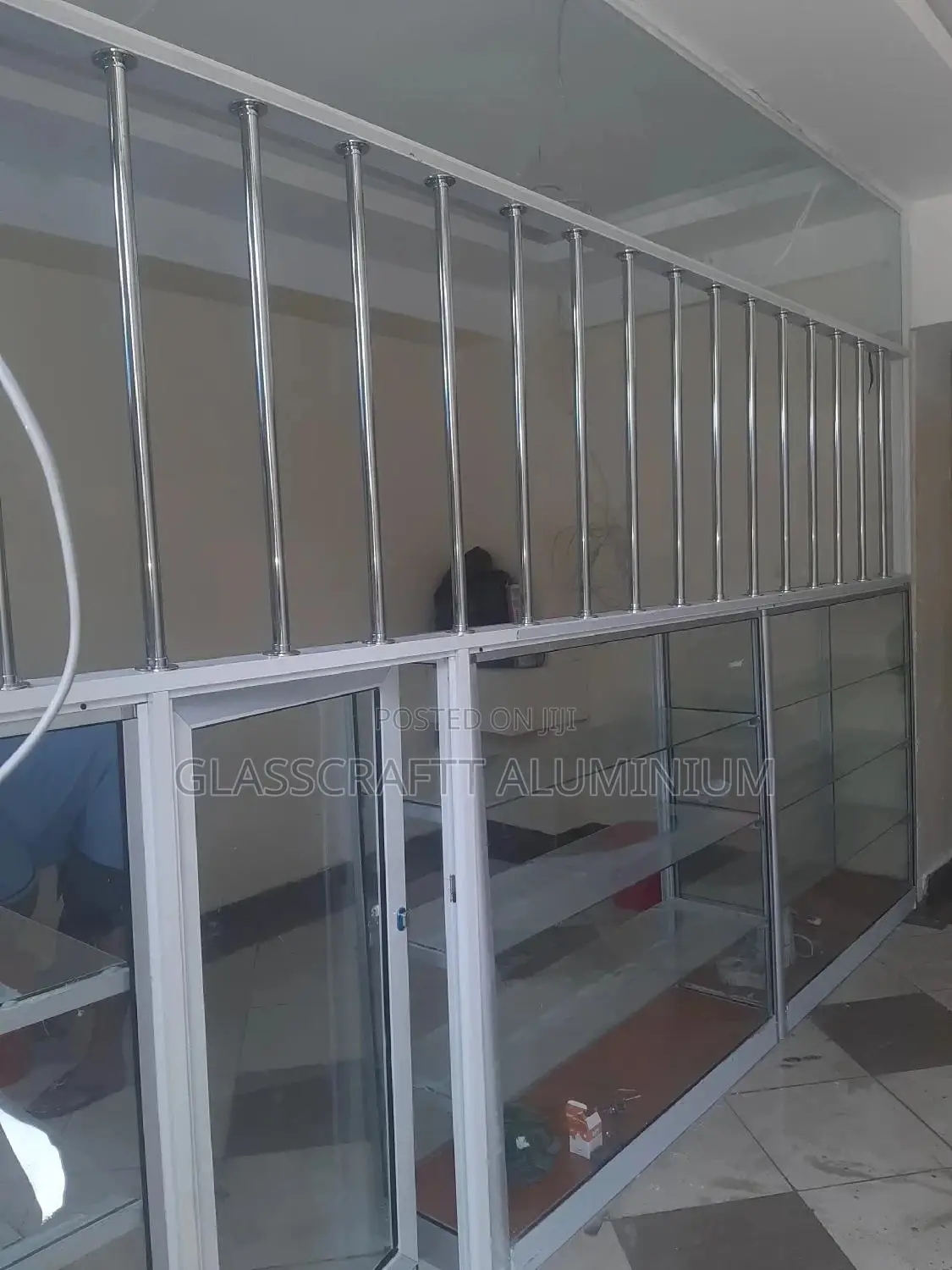 Aluminium And Glass Desplay