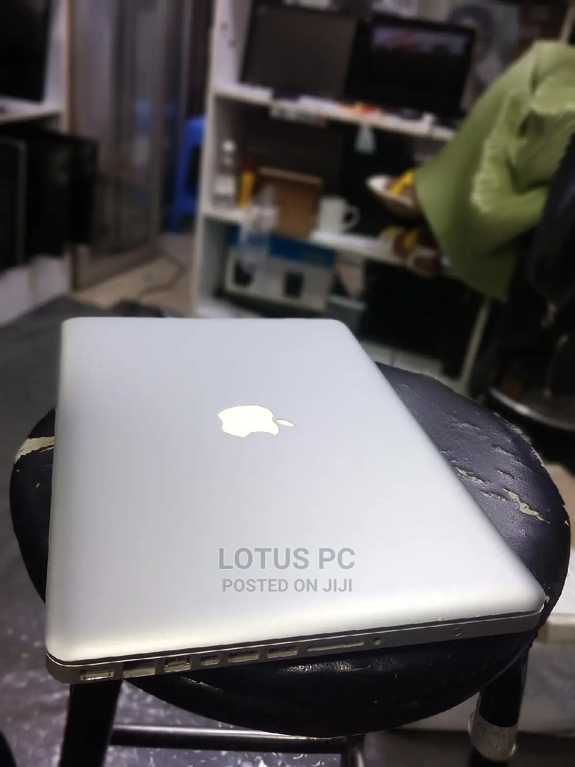 Laptop Apple MacBook 4GB Intel Core I5 HDD 500GB