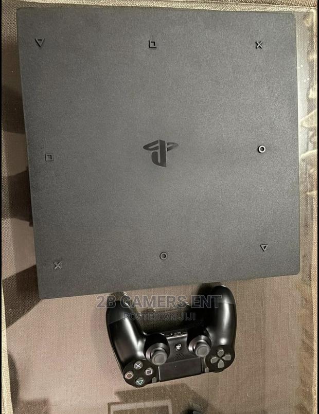 Ps4 Pro, EX UK, 1 Pad - thumbnail 3