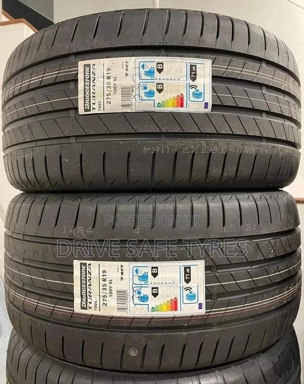 275/35 R19 Good Year Tyre
