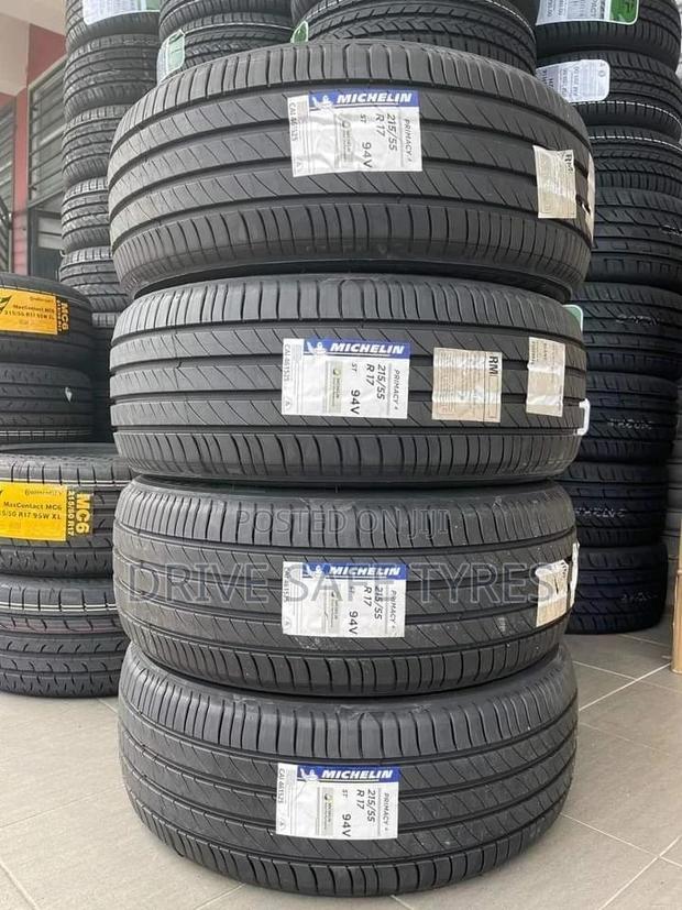 215/55 R17 Primacy Michelin Tyre - main view