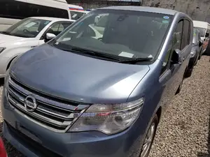 Nissan Serena 2014 Blue