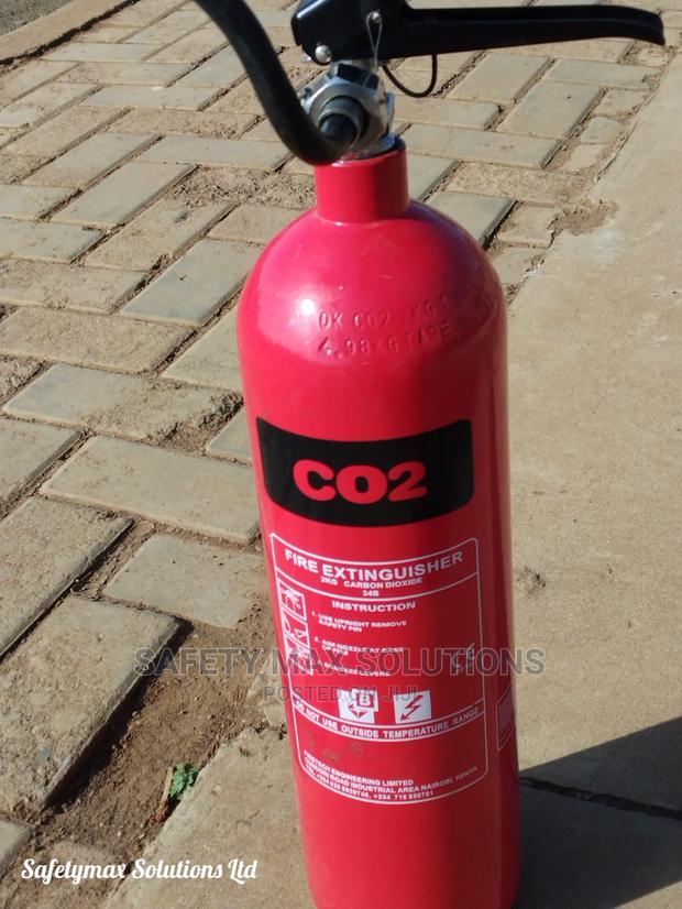 2kg Co2 Fire Extinguisher - thumbnail 2