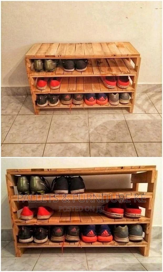 Pallet Shoe Rack