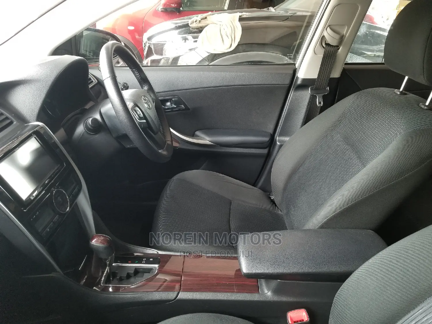 Toyota Premio 2016 Matt Black