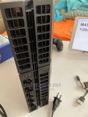 Play Station 4, Chipped, Std