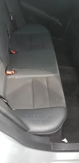 Mercedes-Benz C180 2014 Burgandy