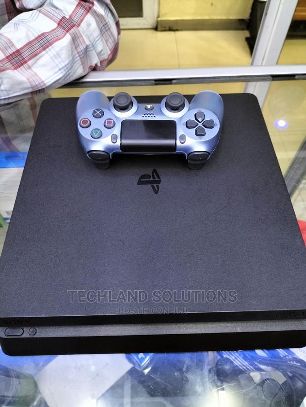 SONY Playstation 4 Slim. PS4 SLIM - thumbnail 3