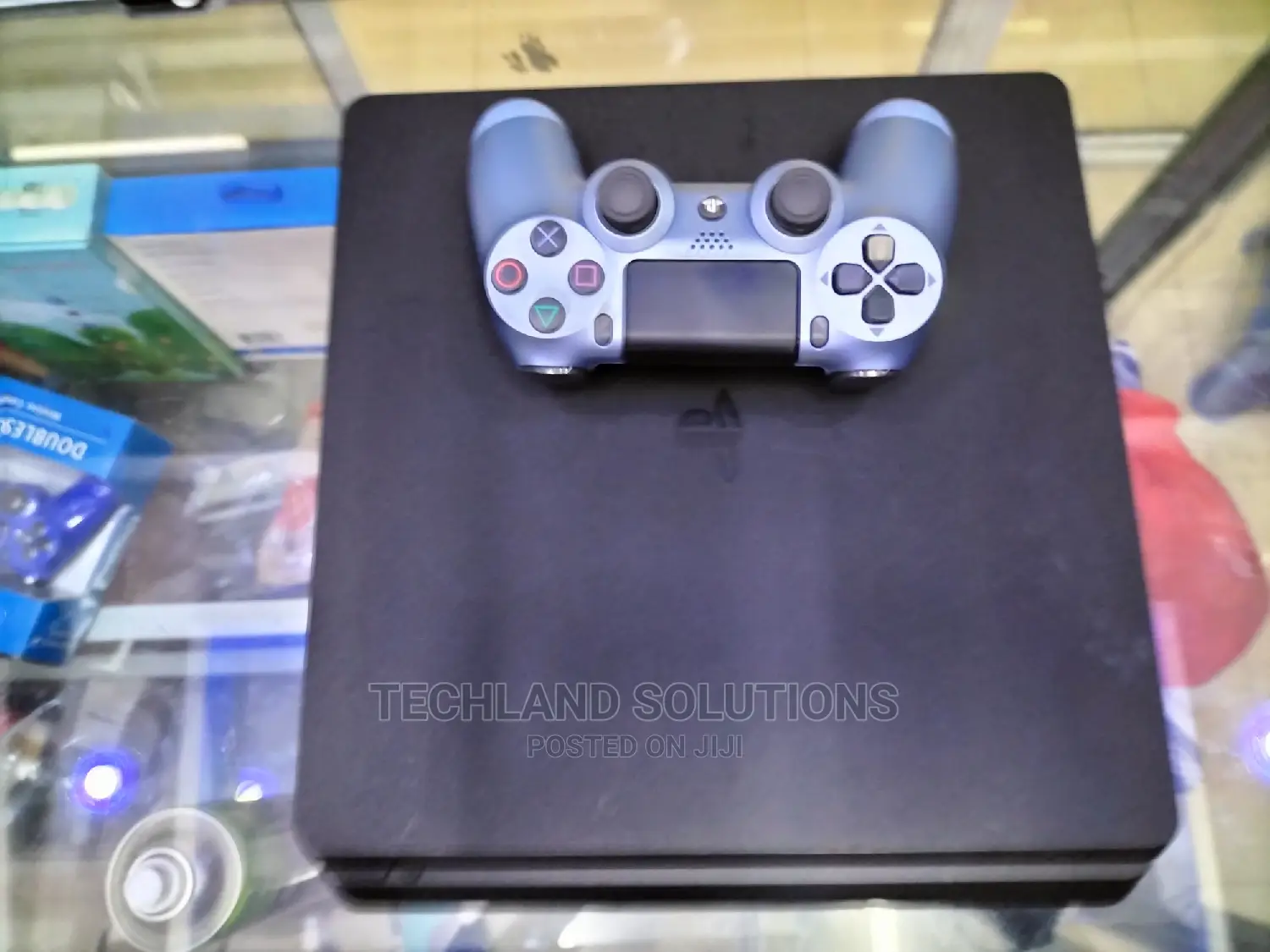 SONY Playstation 4 Slim. PS4 SLIM