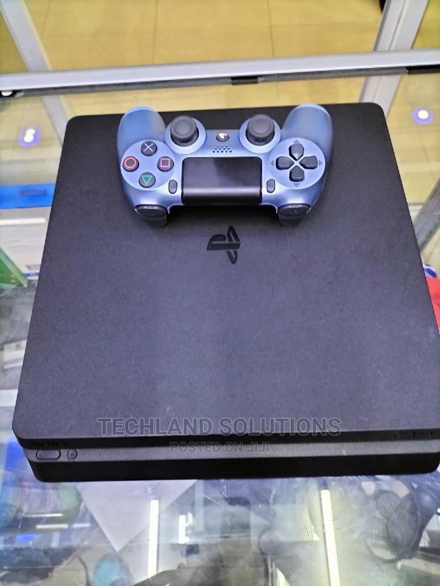 SONY Playstation 4 Slim. PS4 SLIM - thumbnail 2