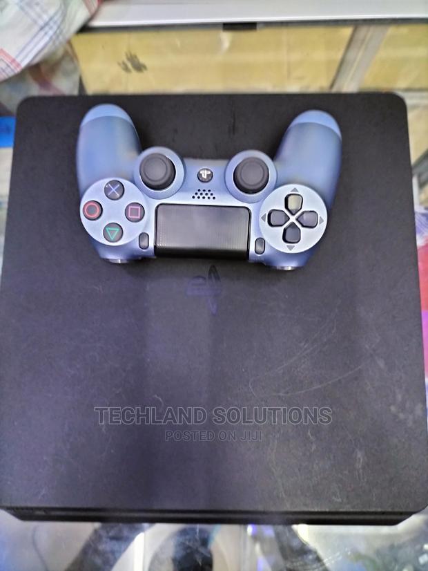 SONY Playstation 4 Slim. PS4 SLIM - thumbnail 4