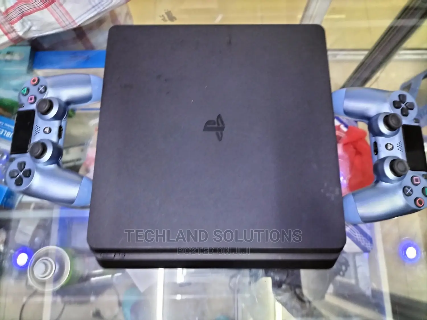 SONY Playstation 4 Slim. PS4 SLIM