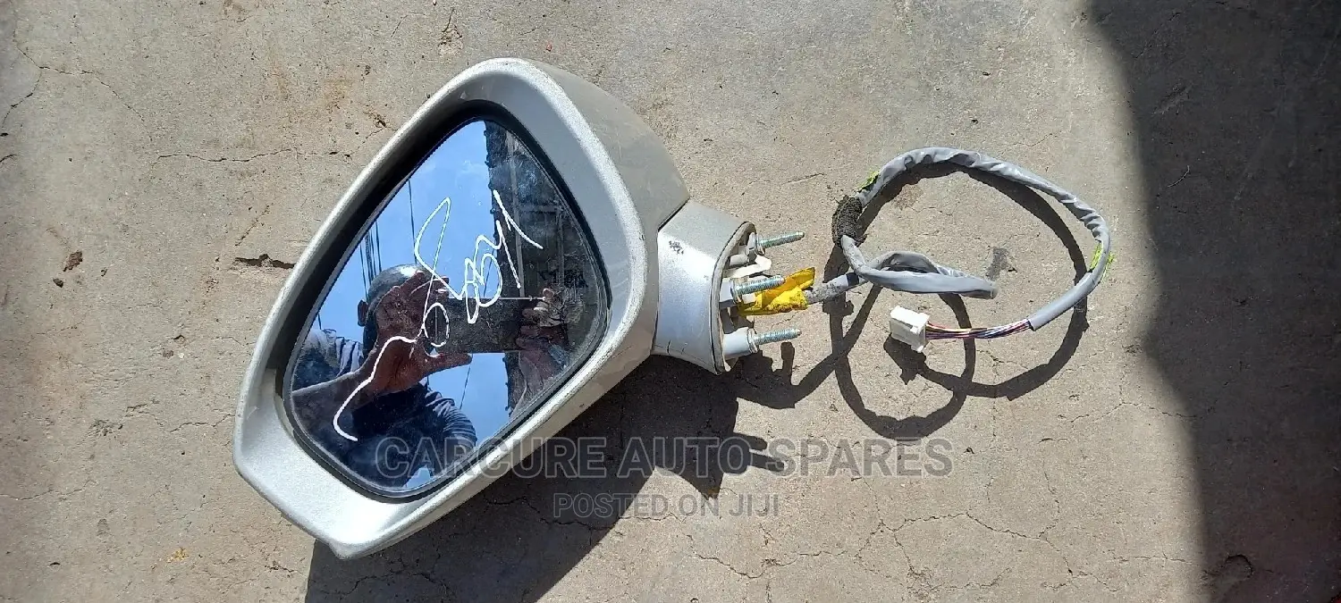 Toyota Crown 2014 2015 Side Mirrors
