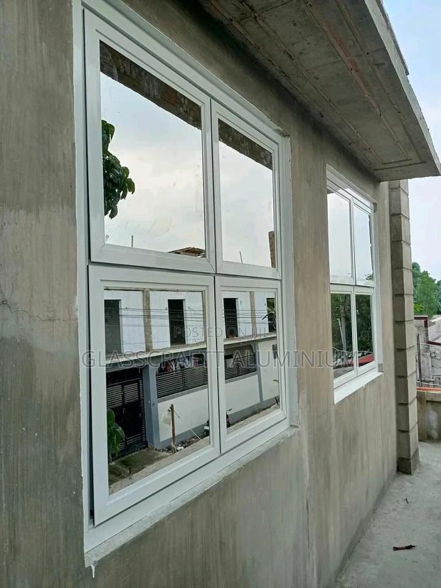 Twin Hang Aluminium Windows With Mosquito Net - main view