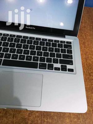 Laptop Apple MacBook Pro 4GB Intel Core i5 HDD 500GB