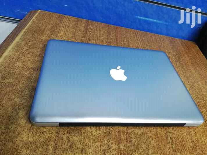 Laptop Apple MacBook Pro 4GB Intel Core i5 HDD 500GB