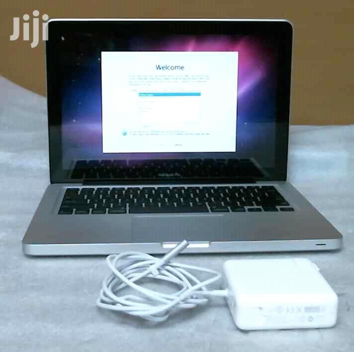 Laptop Apple MacBook Pro 4GB Intel Core i5 HDD 500GB