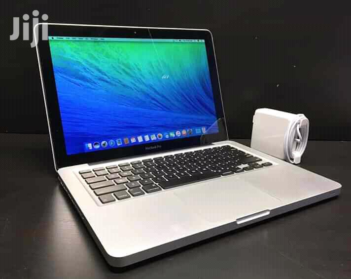 Laptop Apple MacBook Pro 4GB Intel Core i5 HDD 500GB