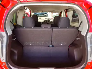 Toyota Spade 2015 Red