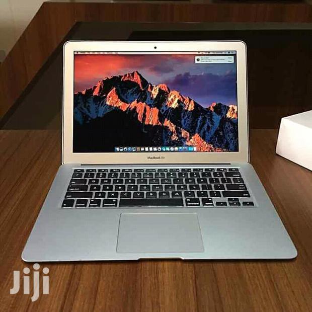 Apple Macbook Air 4GB Intel Core i5 SSD 256GB - thumbnail 3