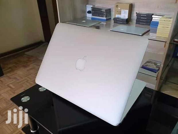 Laptop Apple Macbook Air 4GB Intel Core i5 SSD 256GB - thumbnail 2
