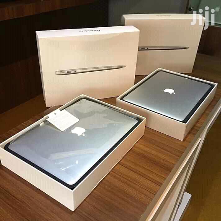 Laptop Apple Macbook Air 4GB Intel Core i5 SSD 256GB