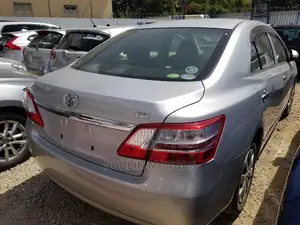 Toyota Premio 2014 Silver
