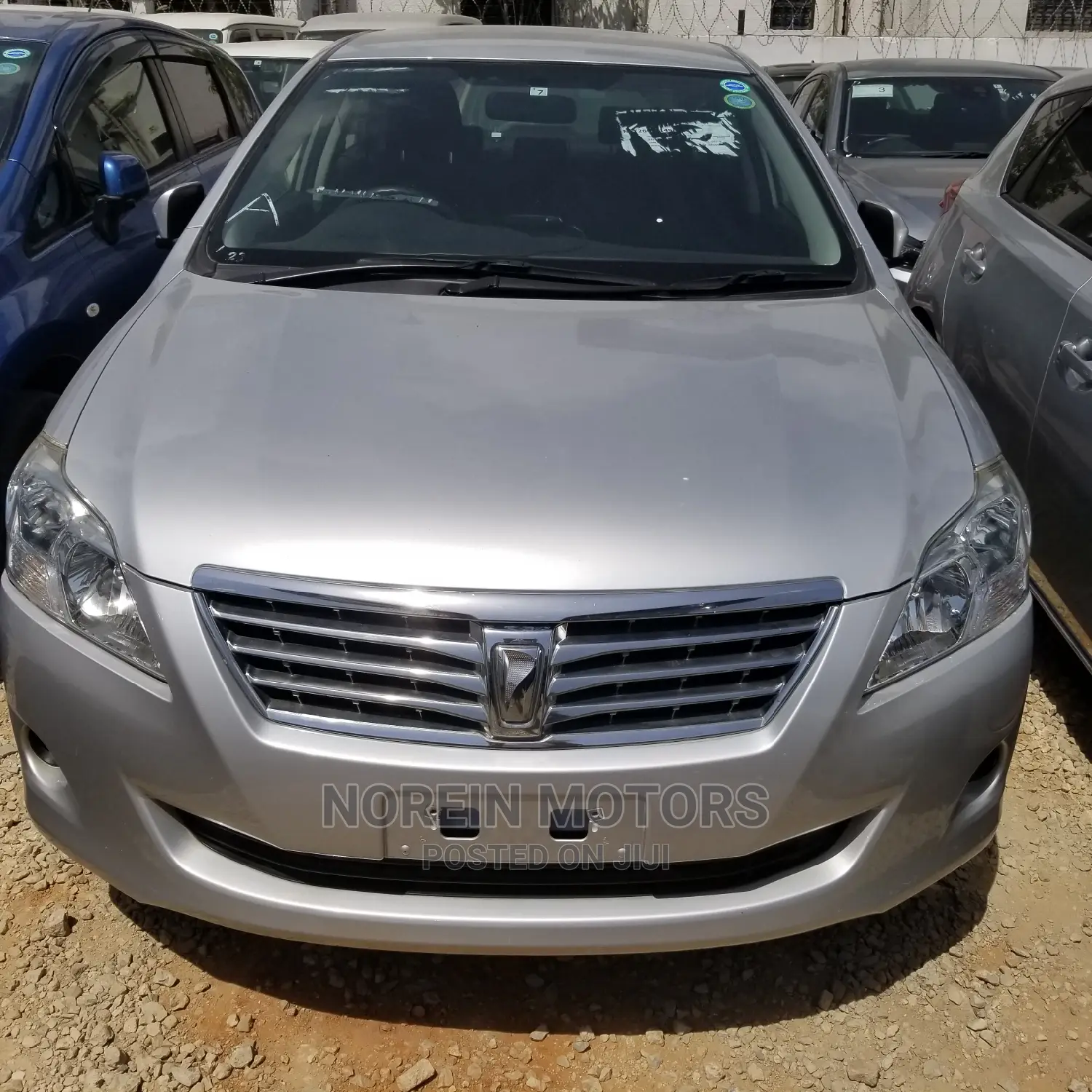 Toyota Premio 2014 Silver