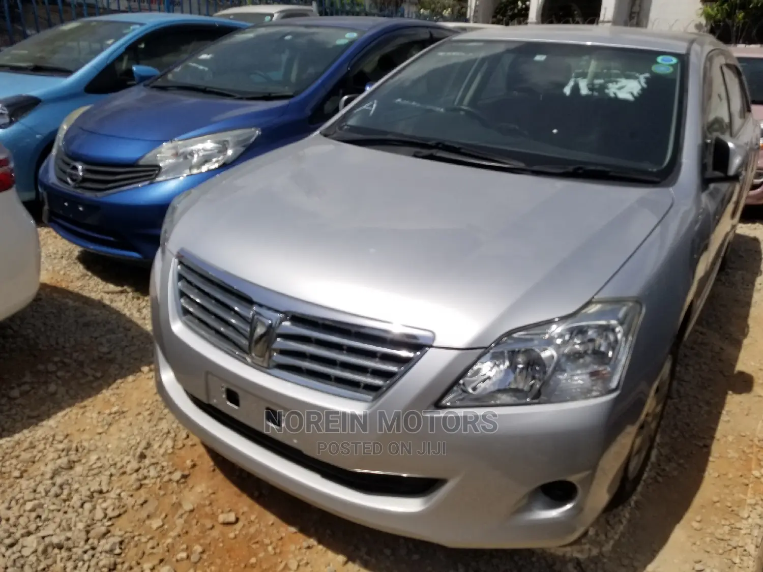 Toyota Premio 2014 Silver