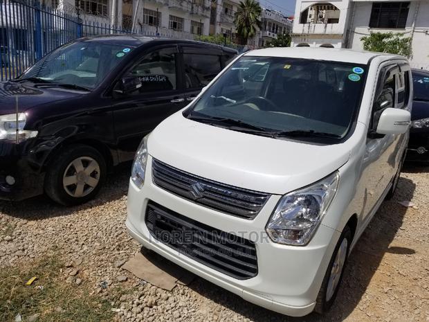Suzuki Wagon 2015 White - thumbnail 3