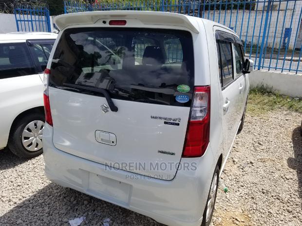 Suzuki Wagon 2015 White - thumbnail 5