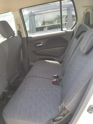 Suzuki Wagon 2015 White